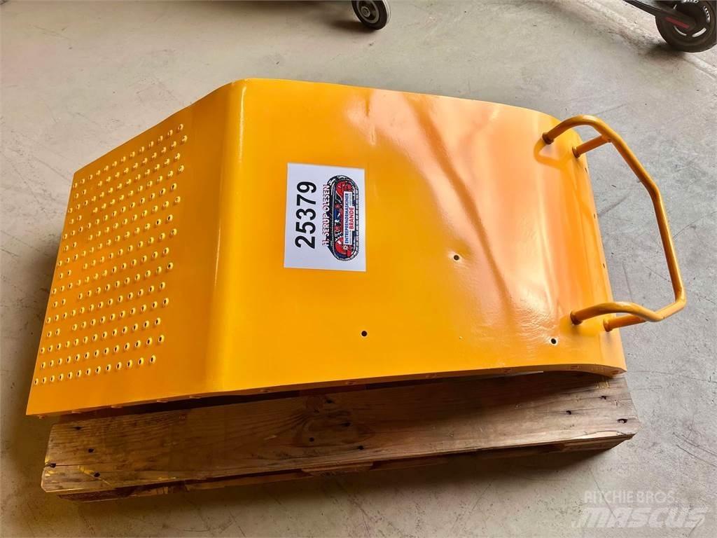 Volvo L120F bagskærm Egyéb alkatrészek