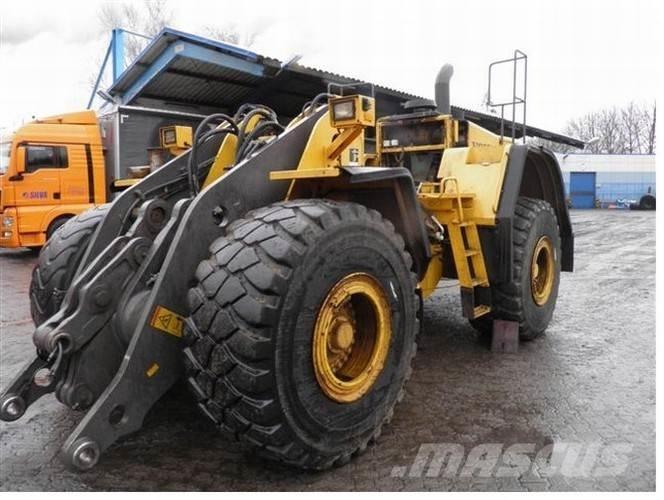 Volvo L180E til ophug Gumikerekes homlokrakodók