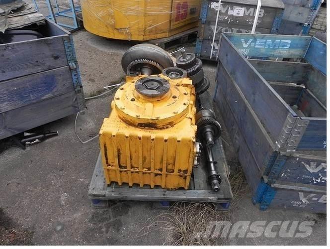 Volvo L180E til ophug Gumikerekes homlokrakodók