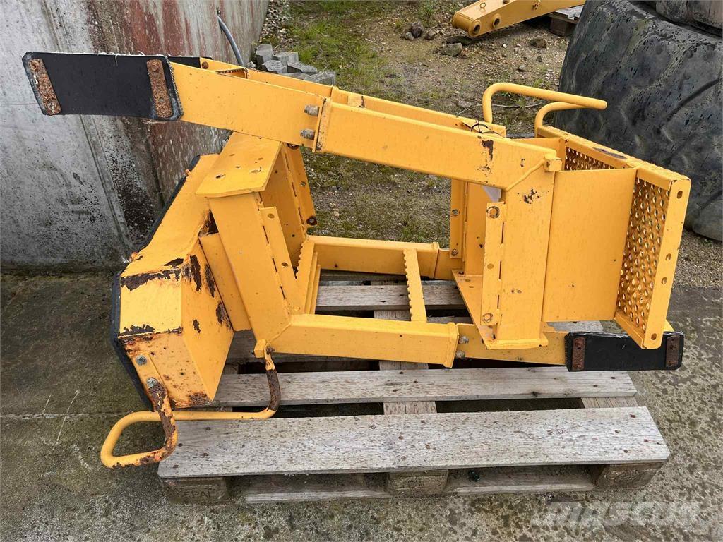 Volvo L220E trappe Egyéb alkatrészek