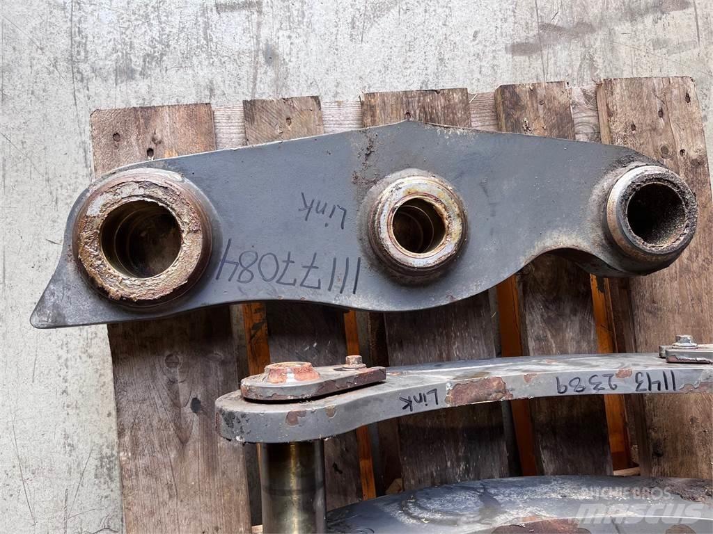 Volvo L60H Link Arm Egyéb alkatrészek