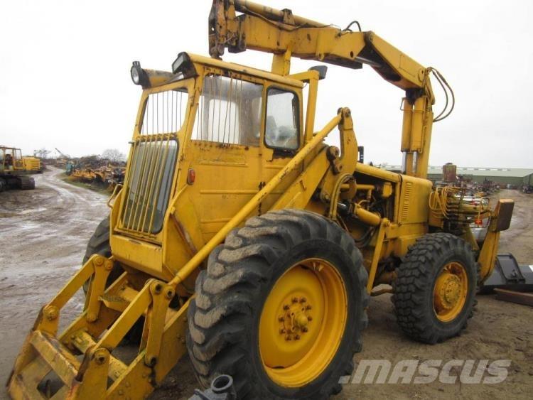 Volvo LM840 4 x 4, til ophug Gumikerekes homlokrakodók
