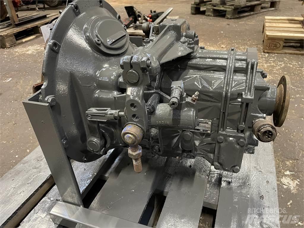 ZF gearkasse type S5-24-3 Váltók