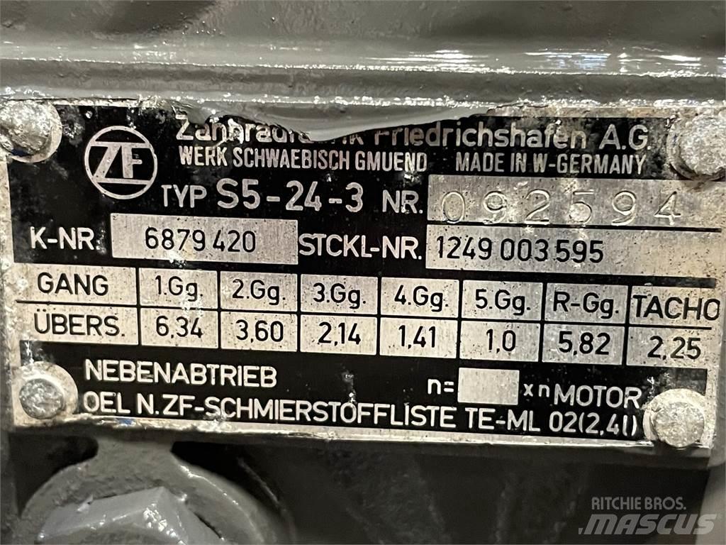 ZF gearkasse type S5-24-3 Váltók