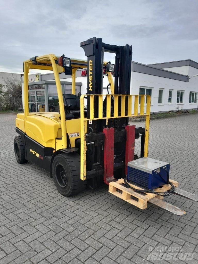 Hyster J5.0XN6 Elektromos targoncák