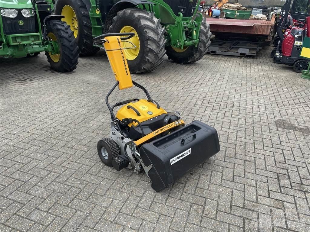  FX26 Három késhengeres fűnyírók