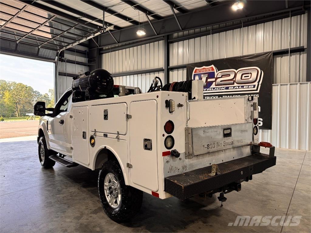 Ford F-250 Közúti karbantartó haszongépek