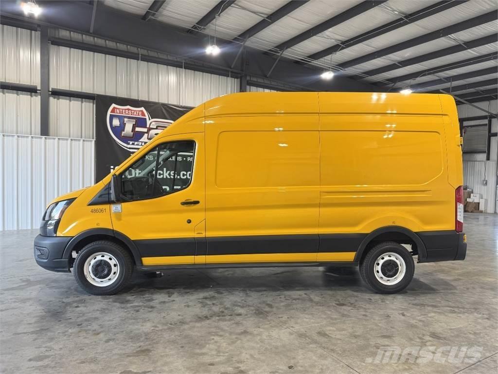 Ford Transit 250 Kis teherszállító/Platós kocsi