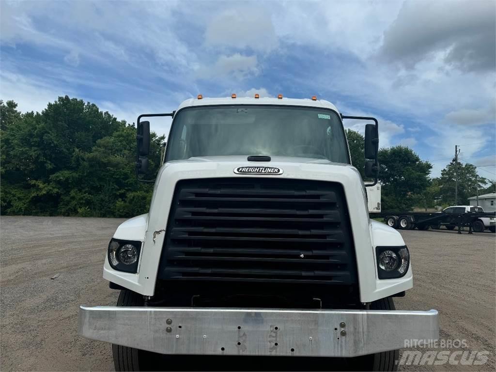 Freightliner 108SD Közúti karbantartó haszongépek