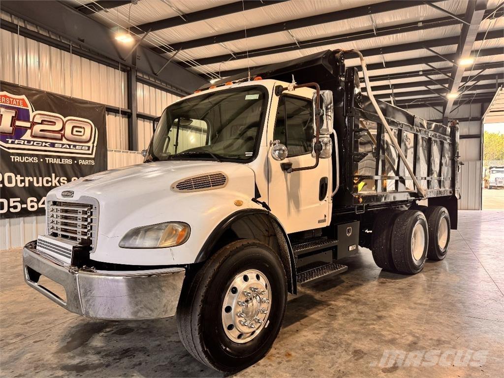 Freightliner M2 Billenő teherautók