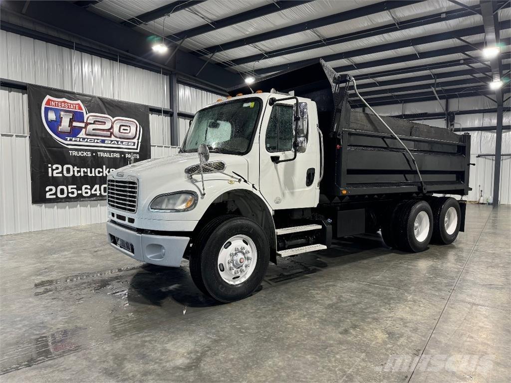 Freightliner M2 106 Billenő teherautók