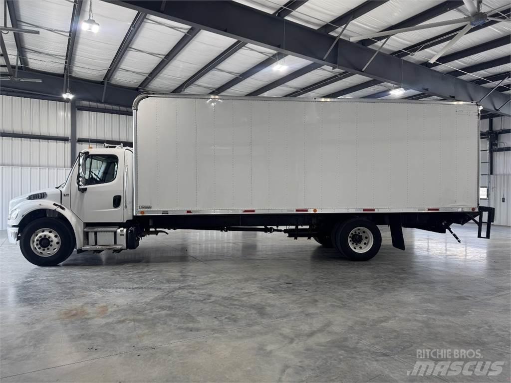Freightliner M2106 Dobozos teherautók