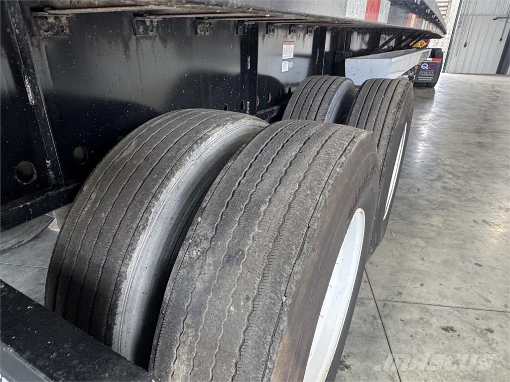 Great Dane Flatbed Platós / Ponyvás pótkocsik