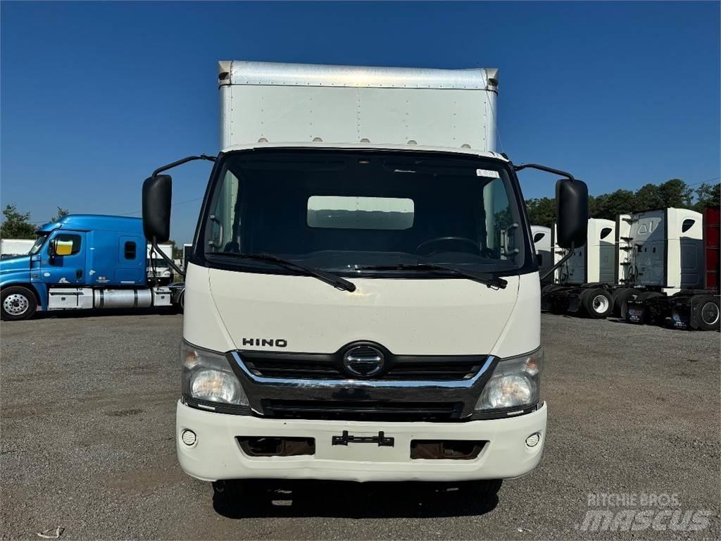 Hino 195 Dobozos teherautók
