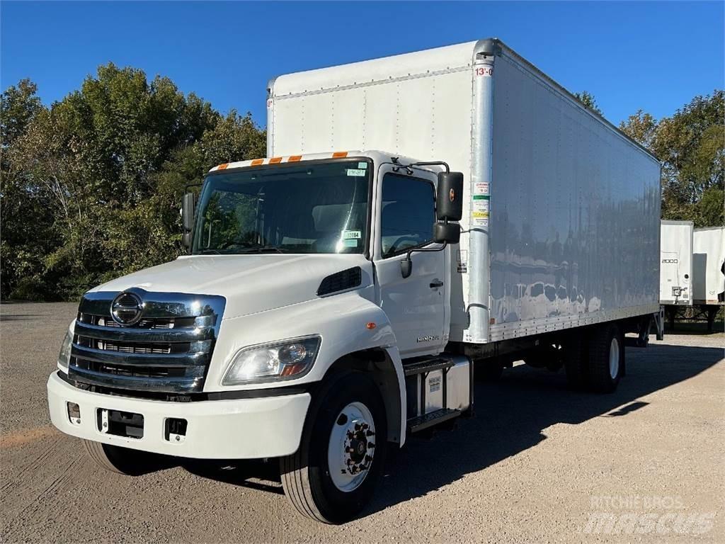 Hino 268 Dobozos teherautók