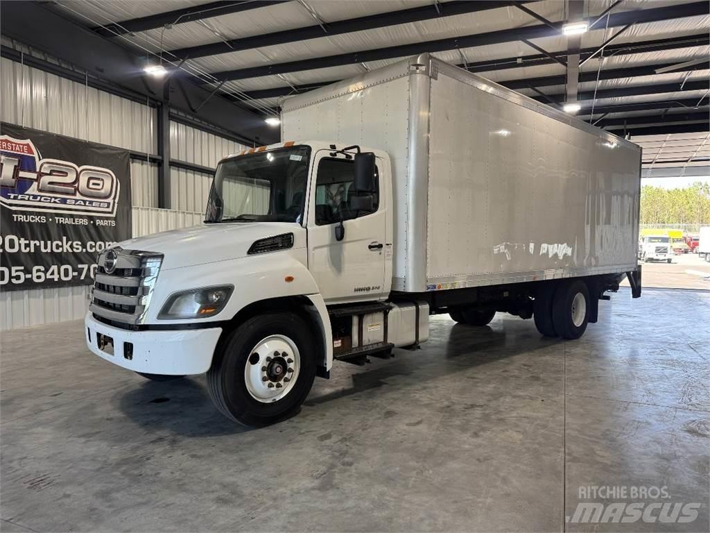 Hino 268A Dobozos teherautók