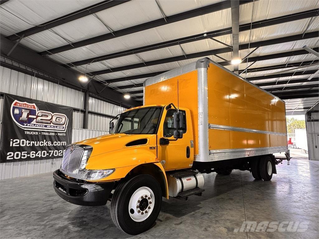 International MV607 Dobozos teherautók