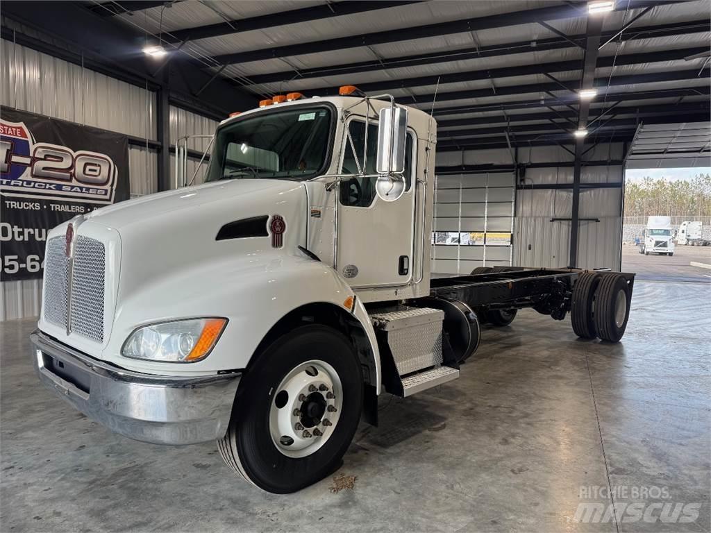 Kenworth T270 Fülkés alváz