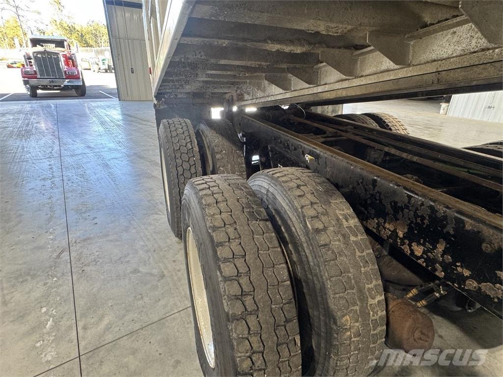 Kenworth T800 Billenő teherautók