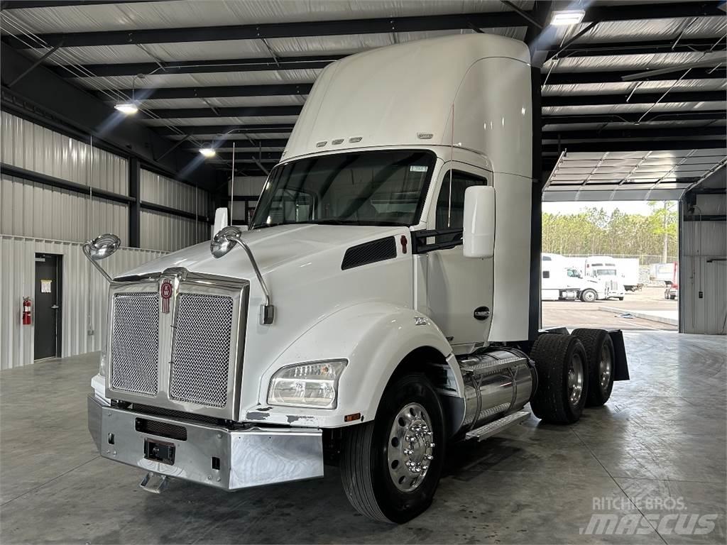 Kenworth T880 Nyergesvontatók