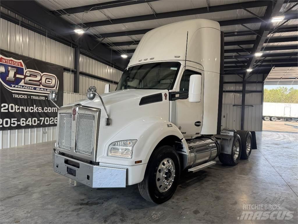 Kenworth T880 Nyergesvontatók