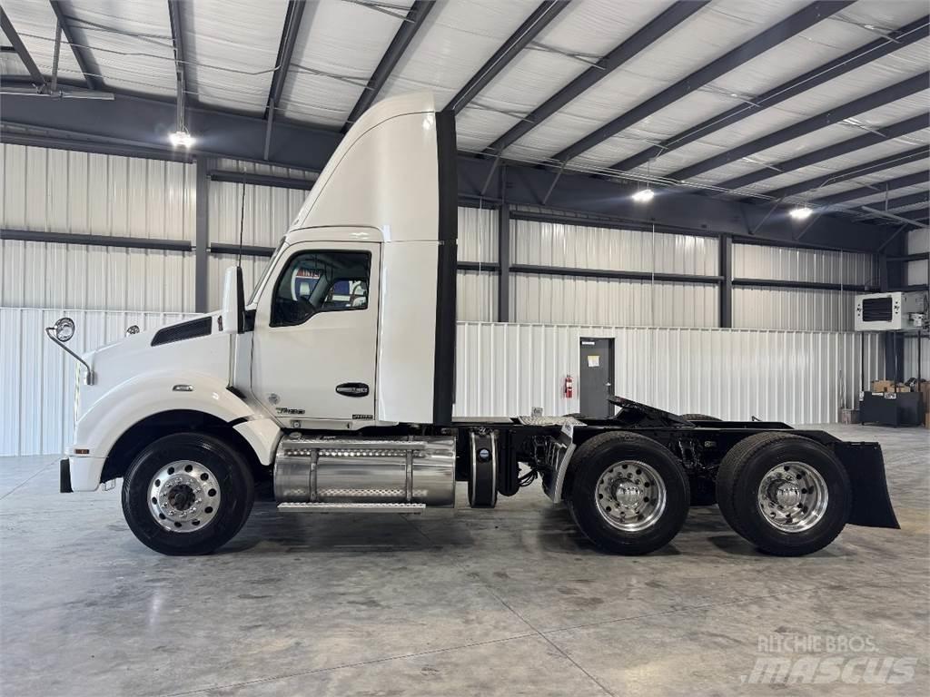 Kenworth T880 Nyergesvontatók