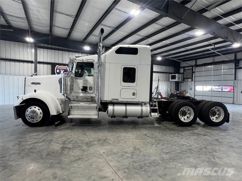 Kenworth W900 Nyergesvontatók