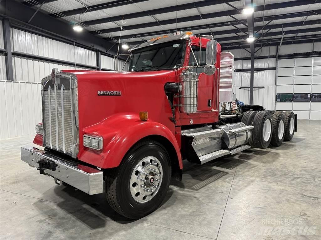 Kenworth W900L Nyergesvontatók