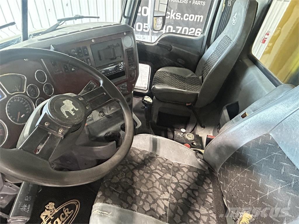 Mack Granite Billenő teherautók