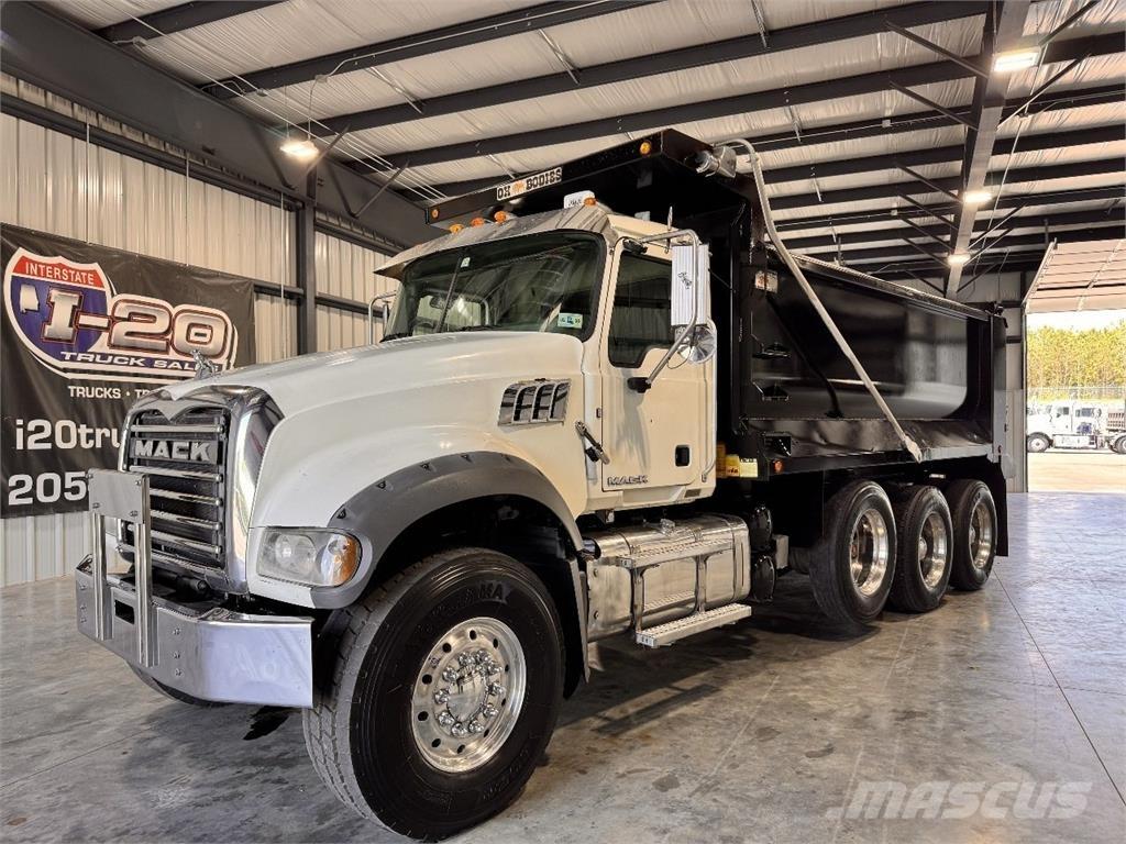 Mack GU713 Billenő teherautók