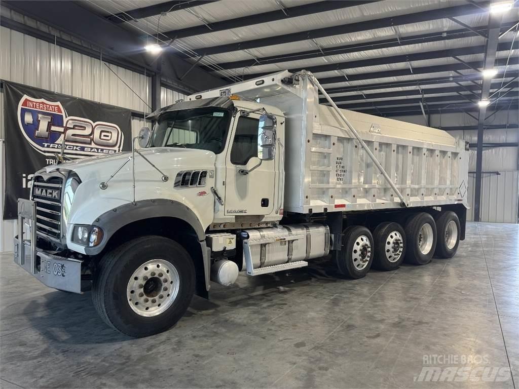 Mack GU713 Billenő teherautók