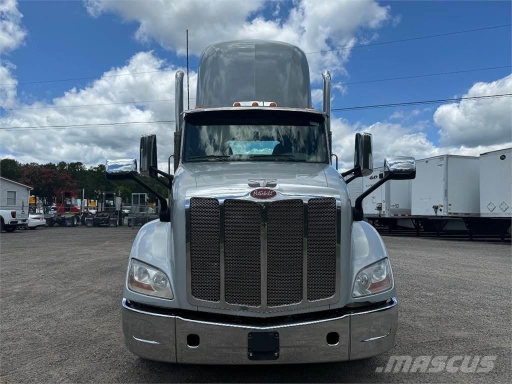 Peterbilt 579 Nyergesvontatók