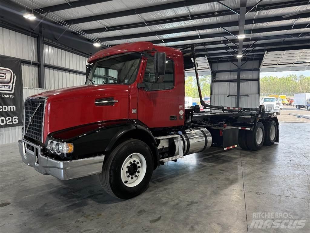 Volvo VHD Konténer keretes / Konténeres teherautók