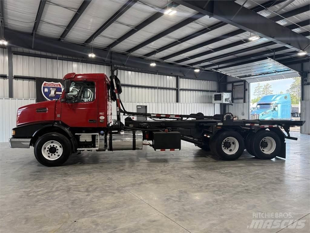 Volvo VHD Konténer keretes / Konténeres teherautók