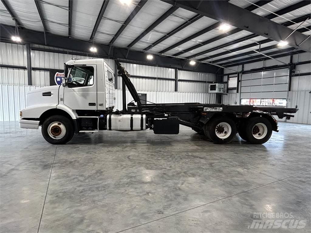 Volvo VHD Konténer keretes / Konténeres teherautók