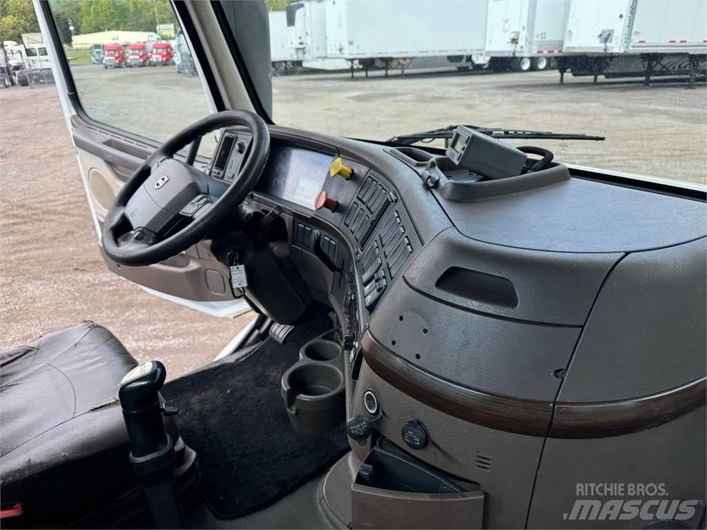 Volvo VNL42T300 Nyergesvontatók