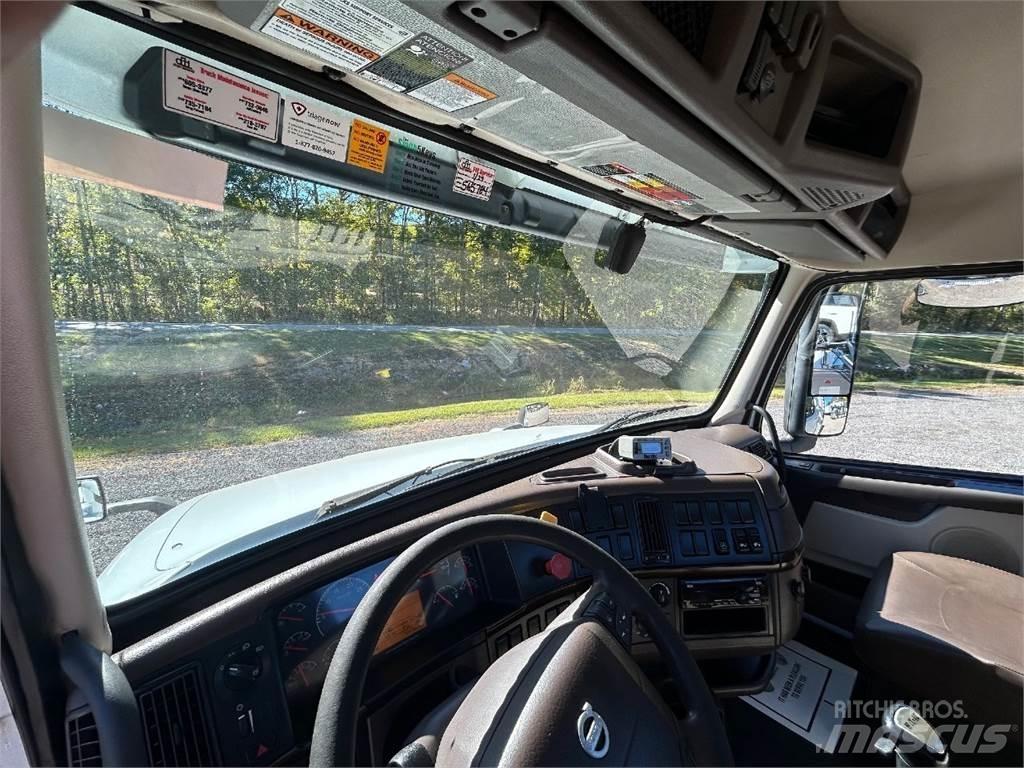 Volvo VNL42T300 Nyergesvontatók