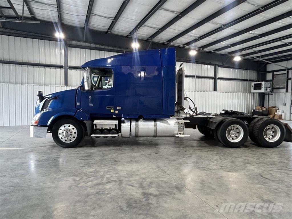 Volvo VNL630 Nyergesvontatók