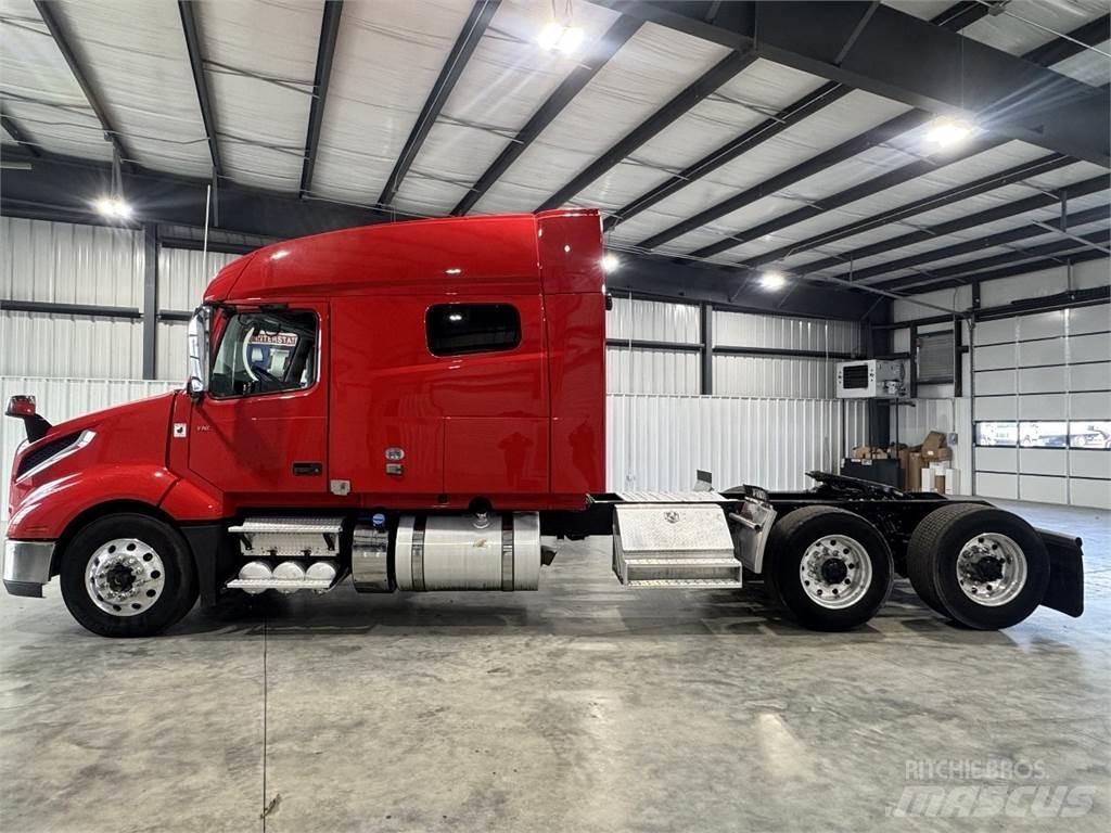 Volvo VNL64T740 Nyergesvontatók