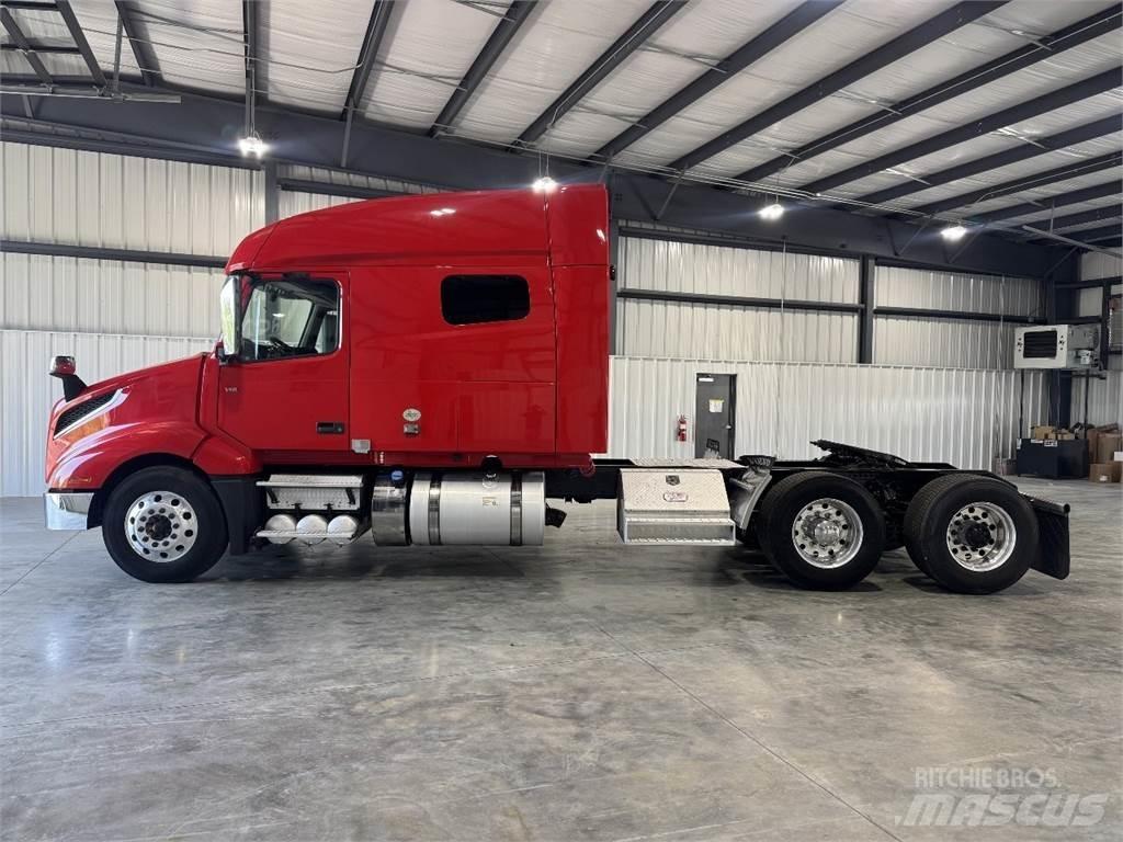 Volvo VNL64T740 Nyergesvontatók