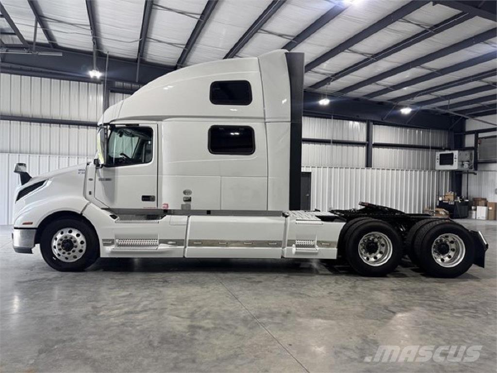 Volvo VNL860 Nyergesvontatók
