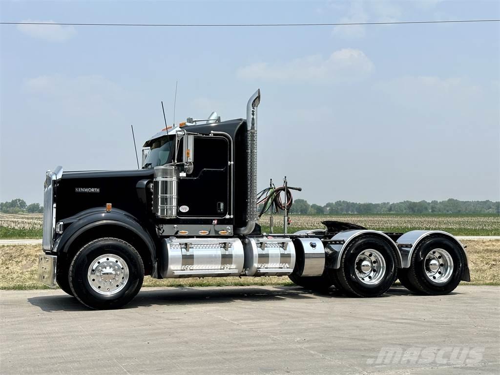 Kenworth W900 Nyergesvontatók