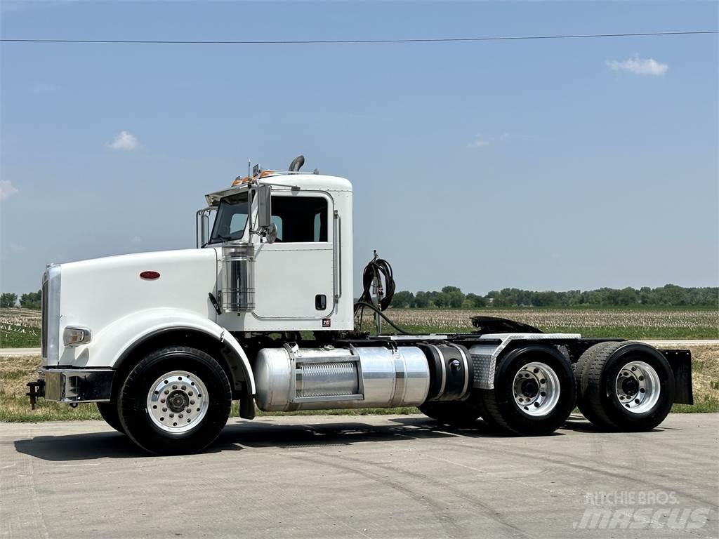 Peterbilt 367 Nyergesvontatók