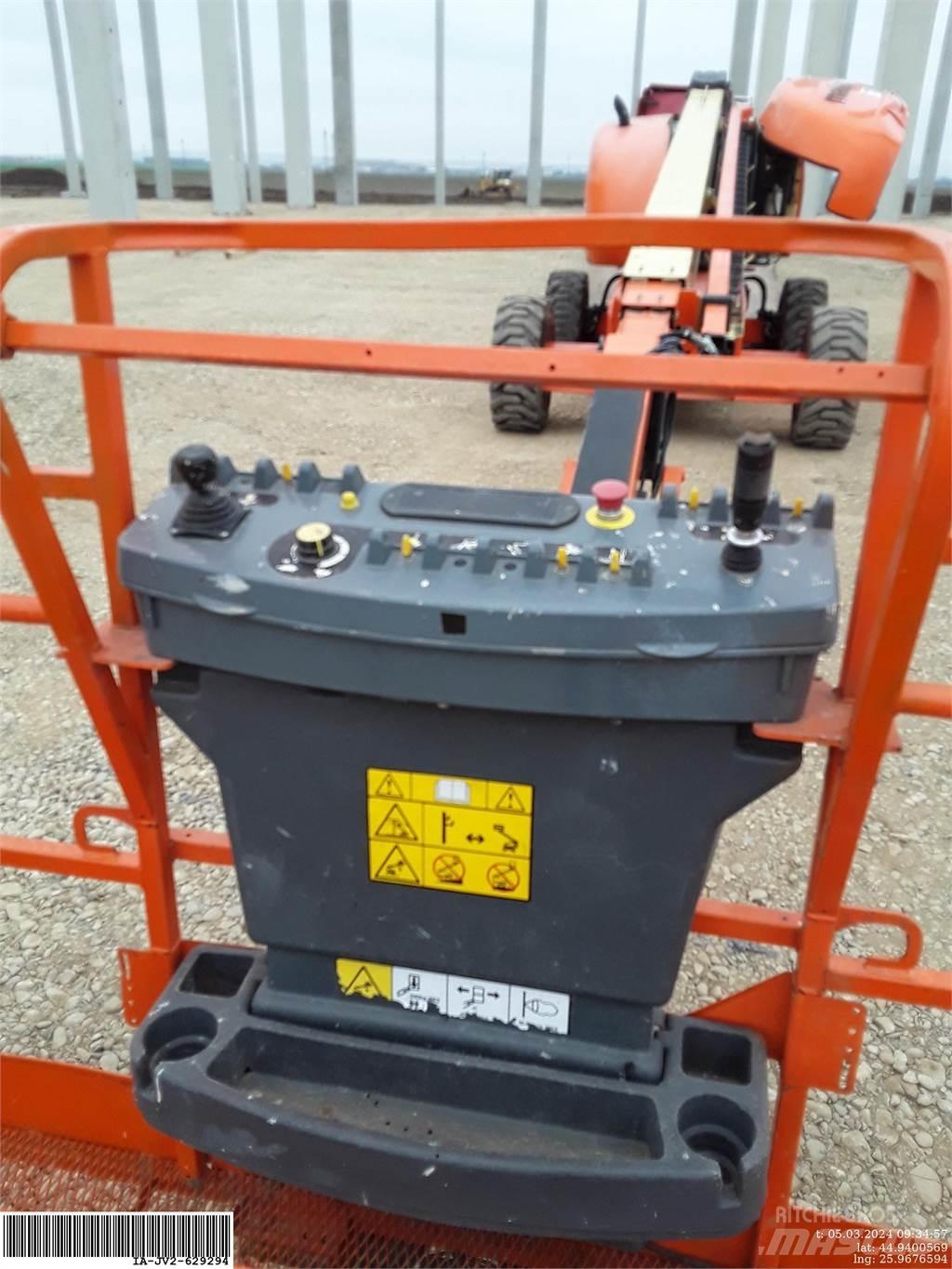 JLG 660SJ Karos emelők