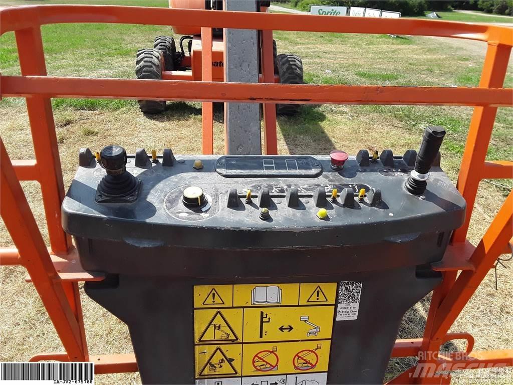 JLG 660SJ Karos emelők