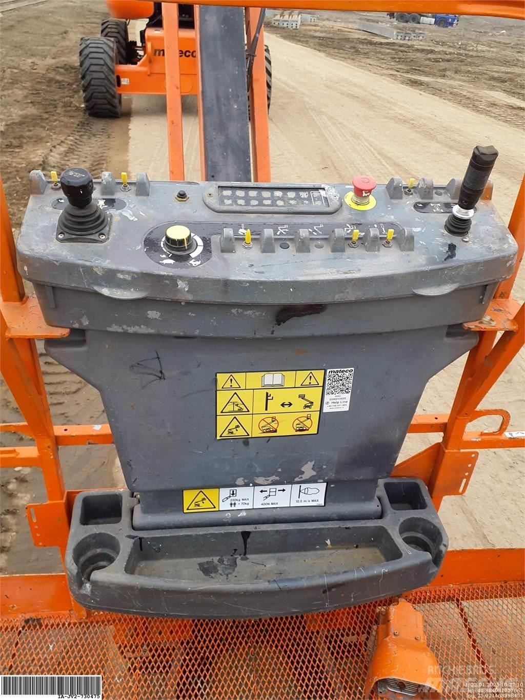 JLG 860SJ Karos emelők