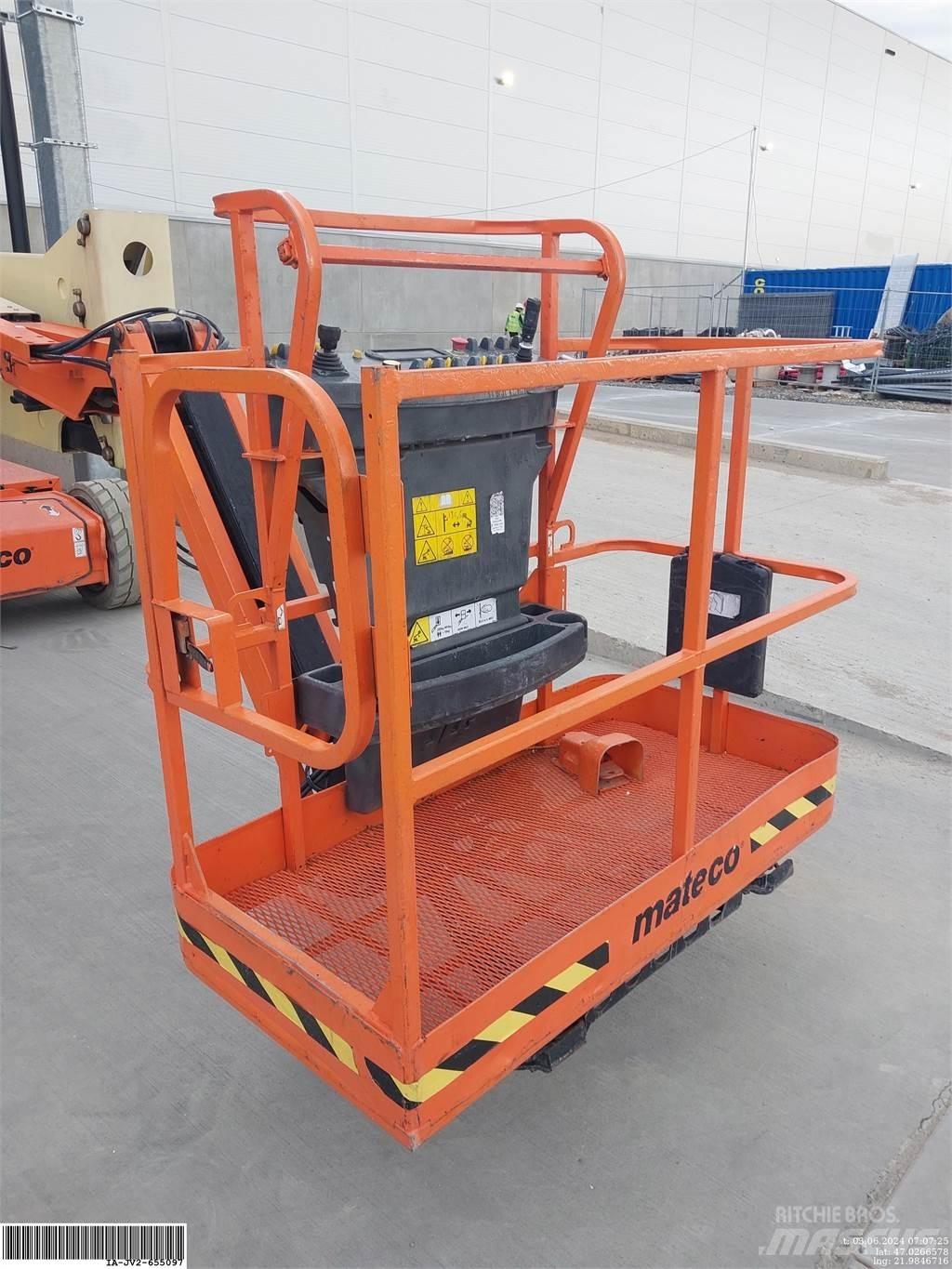 JLG E450AJ Karos emelők