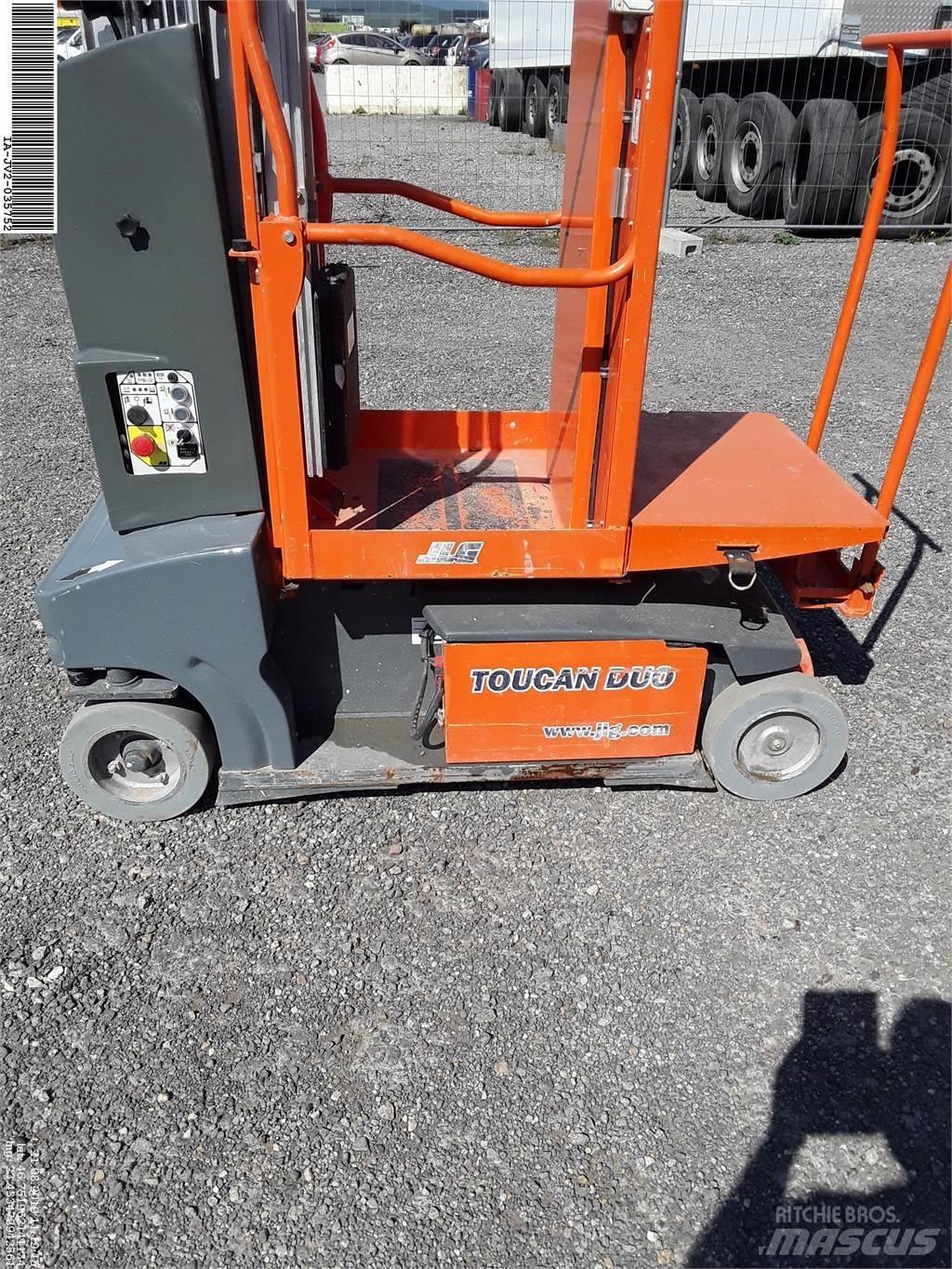 JLG Toucan duo Személyemelők