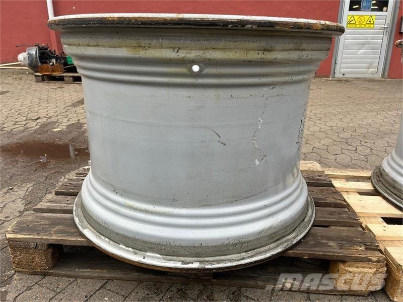  - - - Gumiabroncsok, kerekek és felnik