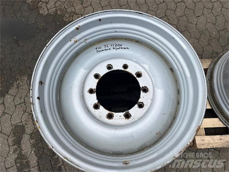  - - - Gumiabroncsok, kerekek és felnik